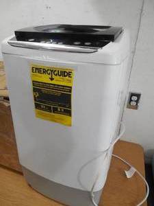 lot 53 image: BLACKDECKER 0.9 Cu. Ft. Portable Washing Machine - BPWM09W