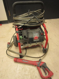 lot 307 image: HUSKY ELECTRIC PRESSURE WASHER