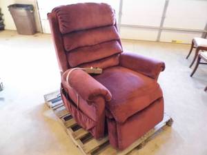 Burgundy Lift Chair