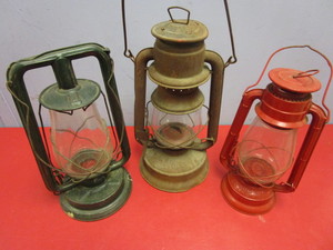 lot 413 image: ANTIQUE LANTERNS