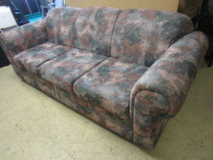 lot 447 image: SLEEPER SOFA