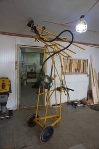 lot 32 image: Oztec Model CQ12 Power Concrete Ceiling Grinder