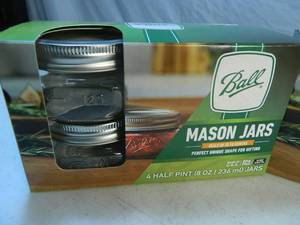 lot 59 image: 16 New Ball Mason Jars