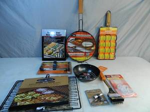 lot 86 image: Large Assortment of New BBQ Items