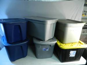 lot 94 image: 6 Totes with Lids