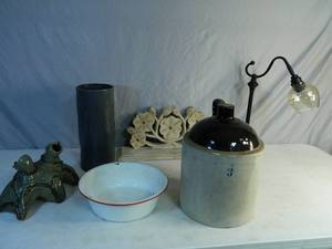 lot 103 image: Large Crock and Decor