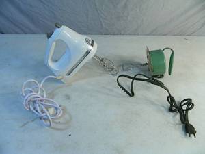 lot 109 image: Vintage Kwik Way Hand Mixer and Modern KitchenAid Hand Mixer