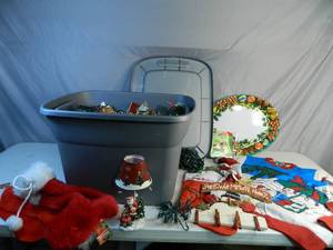lot 110 image: Tote with Lid FULL of Christmas Decor