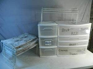 lot 121 image: Plastic Organizers and Cabinet Organizers