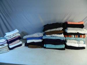 lot 127 image: 43 Assorted Towels