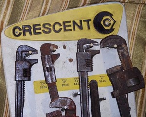 lot 16 image: Antique Hardware Store Cresent display
