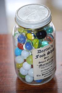 lot 84 image: Jar of marbles