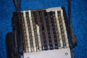 lot 91 image: Antique Adding machine
