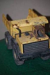 lot 13 image: Vintage Tonka Dump truck 1