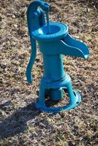 lot 21 image: antique cast iron well pump
