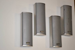 lot 45 image: Davinci D-6 speakers 4 pack 140 watts each
