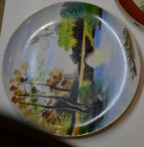 lot 89 image: Hand Painted Collector Plates