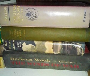 lot 96 image: vintage book lot