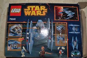 lot 47 image: Star Wars Legos