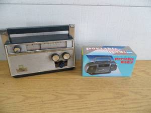 Lot of 2 Radios