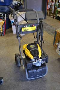 lot 3 image: Karcher G2700Gas Pressure Washer