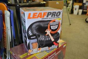 lot 10 image: NEW LeafPro Universal Leaf Collection System