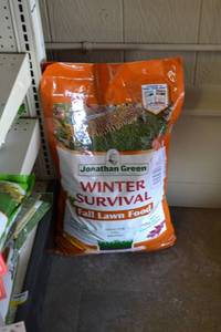 lot 21 image: Jonathan Green Winter Survival Fall Lawn Food
