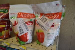 lot 23 image: (2) 3.5LB Bags Jobes Tomato and Vegetable Plant Food