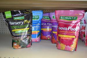 lot 30 image: (5) Bags of Schultz Plant Food