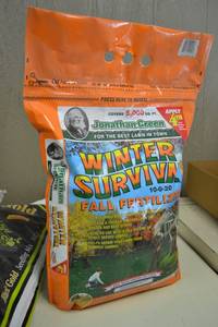 lot 66 image: Bag of Jonathan Green Winter Survival Fall Fertilizer