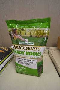 lot 79 image: Jonathan Green Black Beauty Shady Nooks Grass Seed