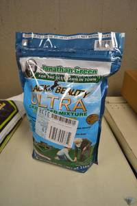 lot 82 image: Jonathan Green Black Beauty ULTRA Grass Seed