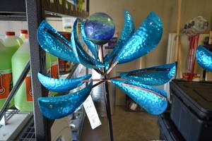lot 96 image: Echo Valley Illuminaries Wind Wheels