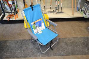 lot 100 image: New Rio Gear Backpack Chair