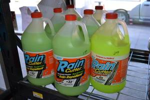 lot 160 image: (7) Jugs of RainCutter Windshield Washer Fluid