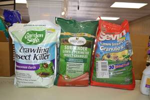 lot 223 image: 3 Bags of Lawn Insect Granules