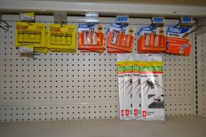 lot 252 image: 22 Packages of 4 Fly Strips  Ant And Spider Traps