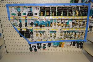 lot 272 image: Large Inventory of Garden Hjose Repair Barbs and Ends