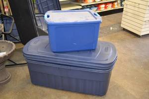 lot 312 image: (2) 50 Gallon Rubbermaid Roughneck Storage Totes  Sterelite 18 Gallon Tote