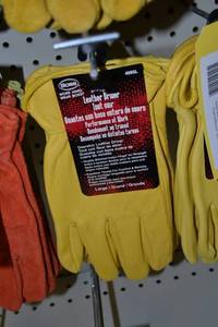 lot 447 image: (2) Pair Deerskin Driver Gloves Size Large