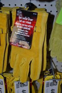 lot 459 image: (5) Pair Split Leather Driver Gloves Size Medium