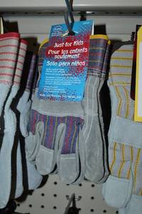 lot 451 image: (6) Pair Leather KIDS Work Gloves