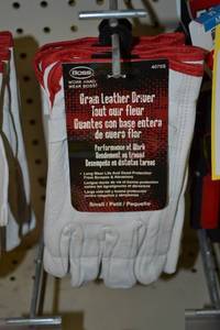 lot 426 image: (2) Pair Grain Leather Driver Gloves Size Small