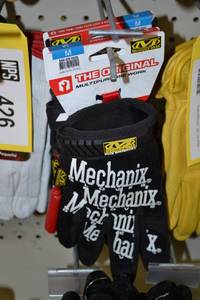 lot 405 image: (2) Pair Mechanix Work Gloves Size Medium