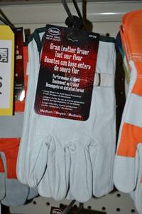 lot 430 image: (3) Pair Grain Leather Driver Gloves Size Medium