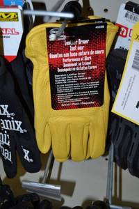 lot 442 image: (2) Pair Deerskin Driver Gloves Size Small