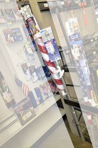 lot 307 image: US Flag 3 x 5 w Pole and Extra 5 Aluminum Pole