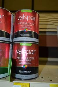 lot 1652 image: (6) 1 Quart Valspar Medallion Exterior Latex