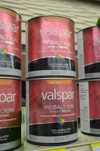 lot 1656 image: (2) 1 Quart Valspar Medallion Exterior Latex
