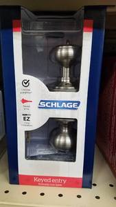 lot 1592 image: (4) Schlage Keyed Entry Doorknobs - Satin Nickel